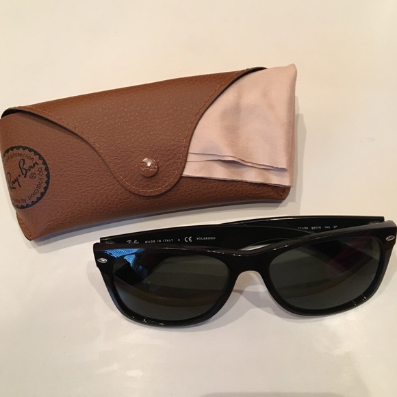 Ray-Ban Other - Polarized New Wayfarer Ray Bans RB2132 (used)